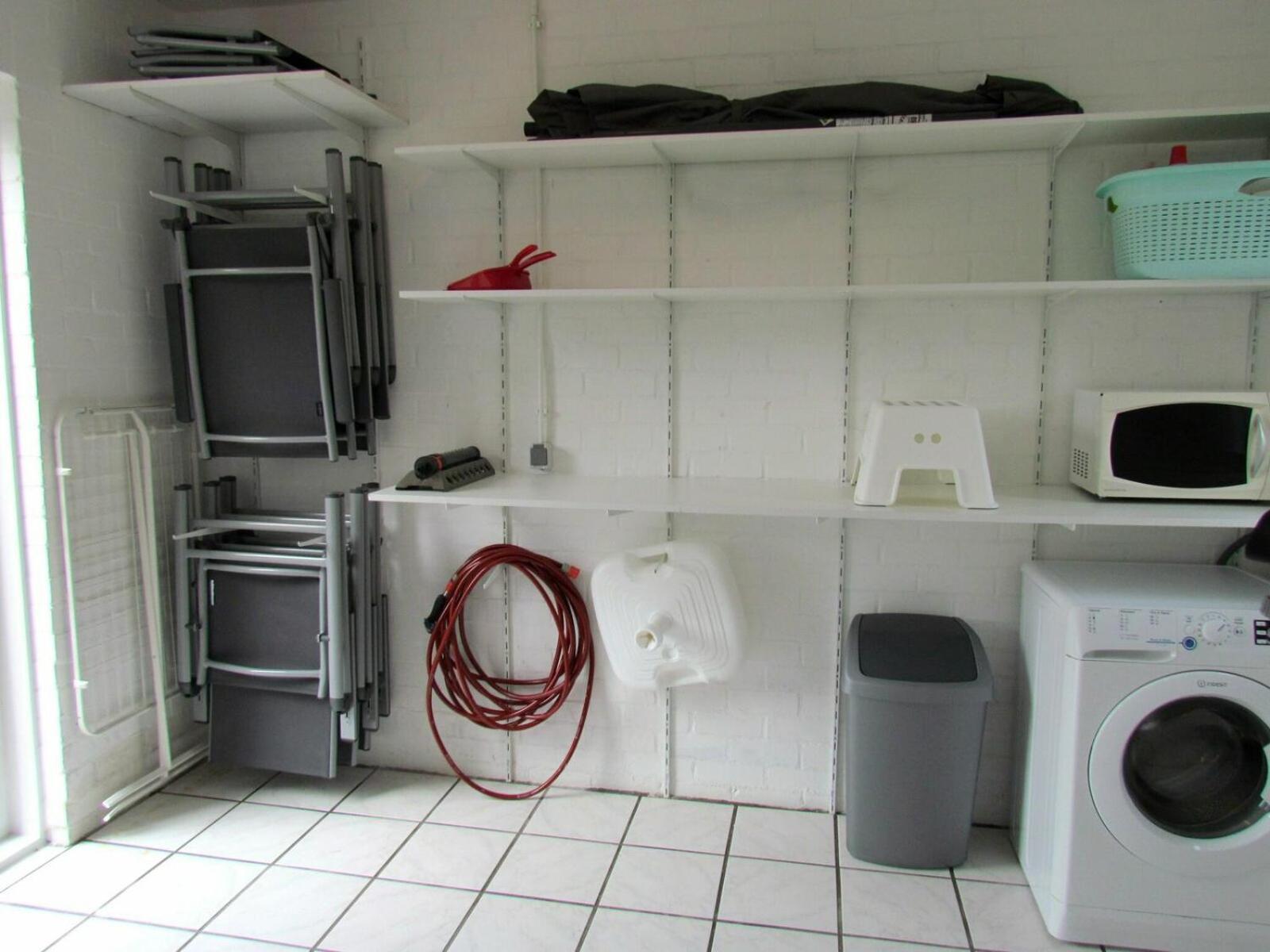 Vakantiehuis Mosselbank 93 - Noordzeepark Ouddorp, With Private Front&back Garden Near The